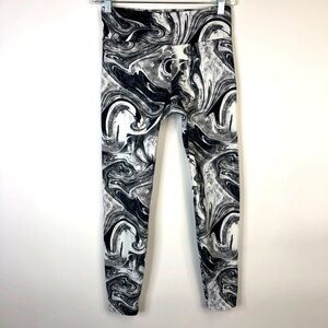Eye candy leggings black gray white swirl design small